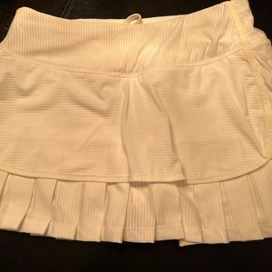 Athleta Tennis Skirt/Skort White NWT Size XS